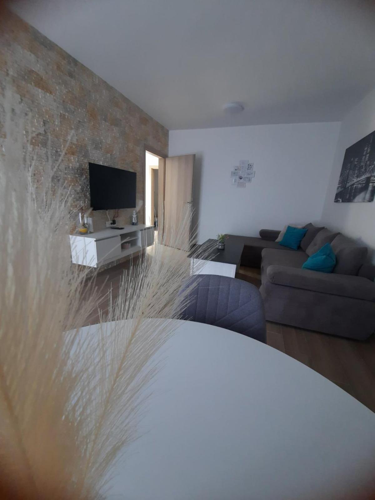 Apartmani Gabrijel Novi Vinodolski Exterior foto